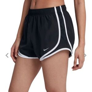 Nike Women's Tempo Dry Core 3'' Running Shorts